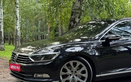 Volkswagen Passat B8 рестайлинг, 2017 год, 1 690 000 рублей, 2 фотография
