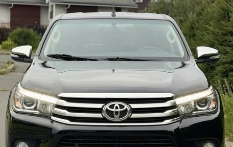 Toyota Hilux VIII, 2015 год, 2 850 000 рублей, 3 фотография