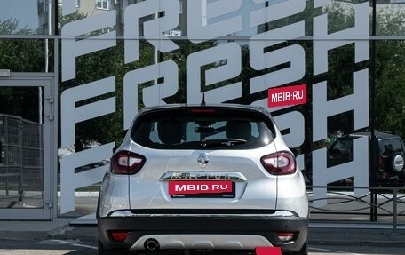 Renault Kaptur I рестайлинг, 2017 год, 1 590 000 рублей, 4 фотография