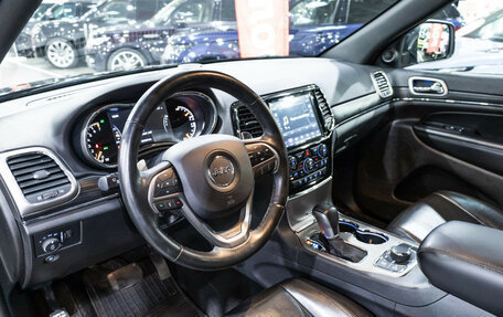 Jeep Grand Cherokee, 2019 год, 3 800 000 рублей, 12 фотография