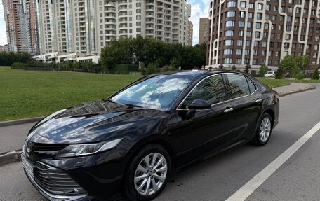 Toyota Camry, 2019 год, 2 750 000 рублей, 2 фотография
