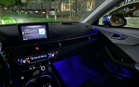 Audi A4, 2018 год, 2 400 000 рублей, 18 фотография
