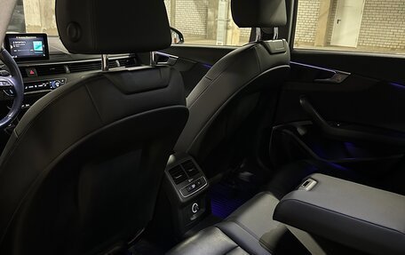 Audi A4, 2018 год, 2 400 000 рублей, 9 фотография