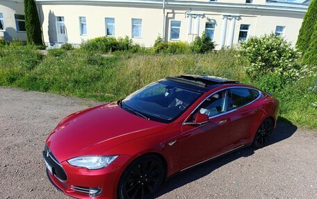 Tesla Model S I, 2014 год, 2 200 000 рублей, 2 фотография