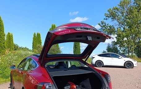 Tesla Model S I, 2014 год, 2 200 000 рублей, 6 фотография