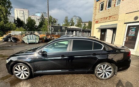 Volkswagen Passat B8 рестайлинг, 2019 год, 2 600 000 рублей, 4 фотография