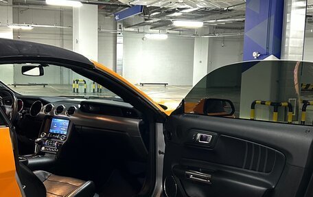 Ford Mustang VI рестайлинг, 2020 год, 3 850 000 рублей, 25 фотография