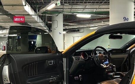 Ford Mustang VI рестайлинг, 2020 год, 3 850 000 рублей, 24 фотография