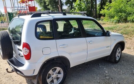 Chevrolet Niva I рестайлинг, 2014 год, 525 000 рублей, 2 фотография