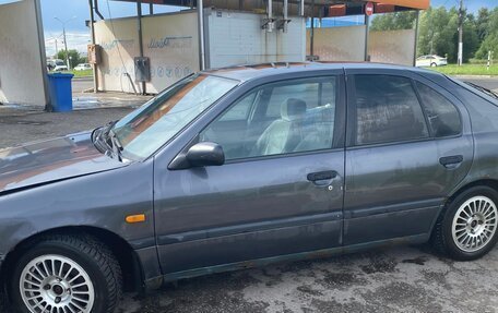 Nissan Primera II рестайлинг, 1993 год, 80 000 рублей, 17 фотография