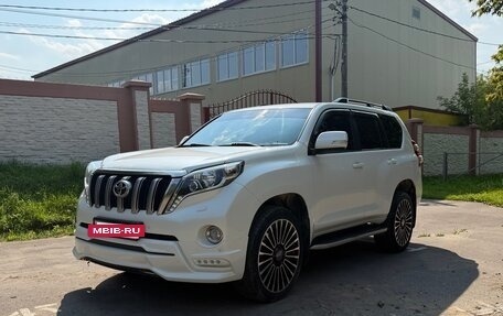 Toyota Land Cruiser Prado 150 рестайлинг 2, 2014 год, 3 350 000 рублей, 2 фотография