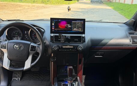 Toyota Land Cruiser Prado 150 рестайлинг 2, 2014 год, 3 350 000 рублей, 13 фотография