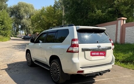 Toyota Land Cruiser Prado 150 рестайлинг 2, 2014 год, 3 350 000 рублей, 6 фотография