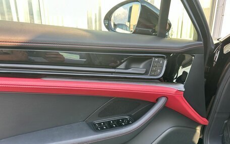 Porsche Panamera, 2024 год, 14 000 000 рублей, 10 фотография