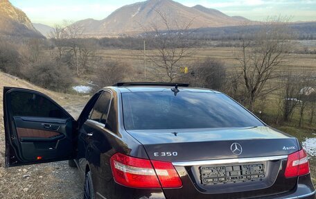 Mercedes-Benz E-Класс, 2010 год, 1 400 000 рублей, 21 фотография