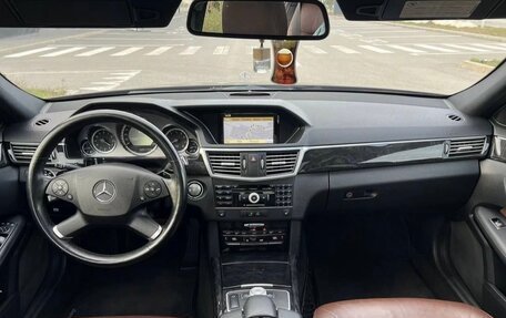 Mercedes-Benz E-Класс, 2010 год, 1 400 000 рублей, 15 фотография
