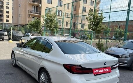BMW 5 серия, 2021 год, 2 650 000 рублей, 6 фотография