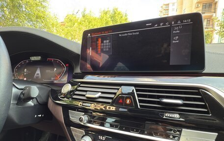 BMW 5 серия, 2021 год, 2 650 000 рублей, 8 фотография