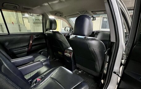 Toyota Highlander III, 2011 год, 1 790 000 рублей, 25 фотография
