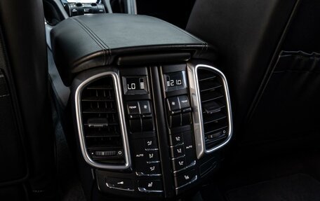 Porsche Cayenne III, 2016 год, 4 499 000 рублей, 24 фотография