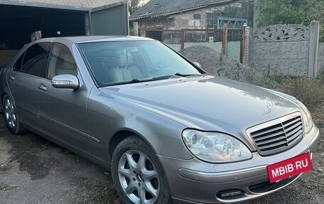 Mercedes-Benz S-Класс, 2005 год, 900 000 рублей, 2 фотография