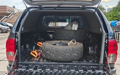 Toyota Hilux VIII, 2018 год, 3 450 000 рублей, 14 фотография