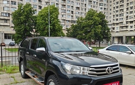 Toyota Hilux VIII, 2018 год, 3 450 000 рублей, 4 фотография