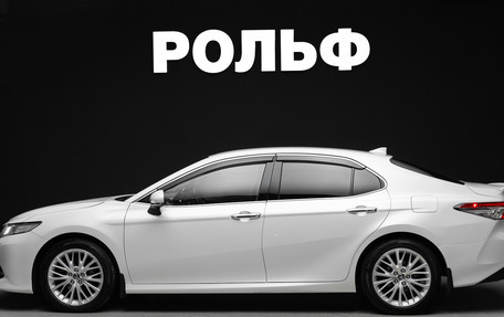 Toyota Camry, 2018 год, 2 450 000 рублей, 4 фотография