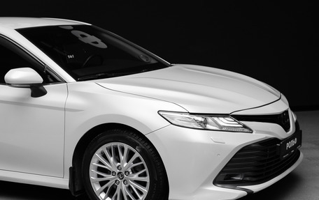 Toyota Camry, 2018 год, 2 450 000 рублей, 7 фотография