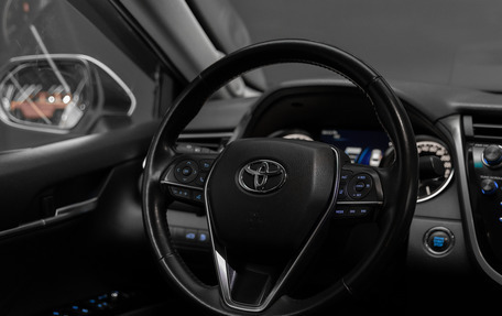 Toyota Camry, 2018 год, 2 450 000 рублей, 28 фотография