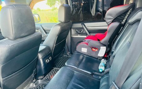 Mitsubishi Pajero IV, 2012 год, 1 850 000 рублей, 14 фотография