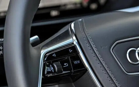 Audi A8, 2025 год, 9 834 000 рублей, 30 фотография