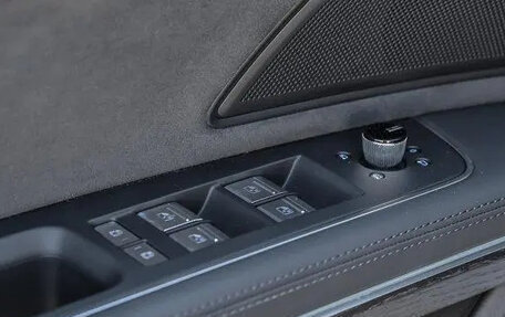 Audi A8, 2025 год, 9 834 000 рублей, 21 фотография