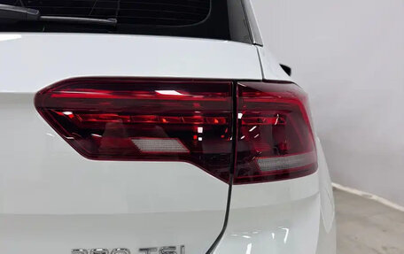 Volkswagen T-Roc I, 2022 год, 2 387 020 рублей, 6 фотография