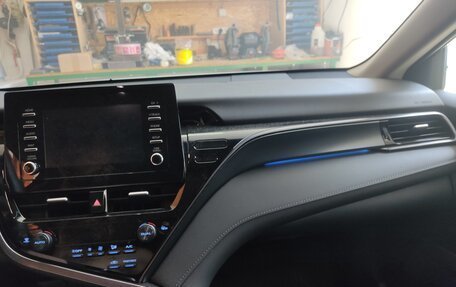 Toyota Camry, 2021 год, 3 700 000 рублей, 9 фотография