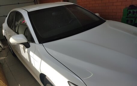 Toyota Camry, 2021 год, 3 700 000 рублей, 2 фотография