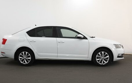 Skoda Octavia, 2018 год, 2 299 000 рублей, 4 фотография