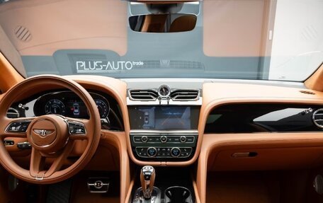 Bentley Bentayga I, 2024 год, 28 718 000 рублей, 16 фотография