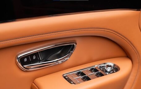 Bentley Bentayga I, 2024 год, 28 718 000 рублей, 17 фотография