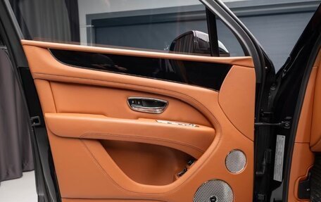 Bentley Bentayga I, 2024 год, 28 718 000 рублей, 18 фотография