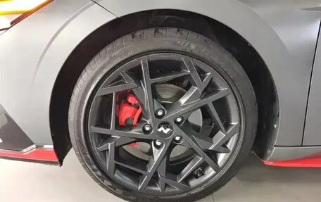Hyundai Elantra, 2024 год, 1 830 000 рублей, 14 фотография