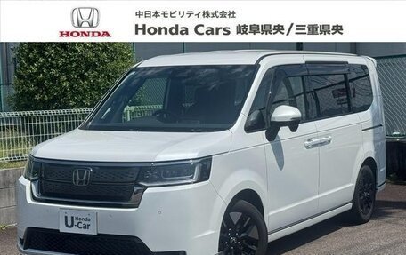 Honda Stepwgn, 2022 год, 2 200 000 рублей, 1 фотография
