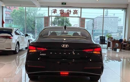 Hyundai Elantra, 2023 год, 1 380 000 рублей, 5 фотография