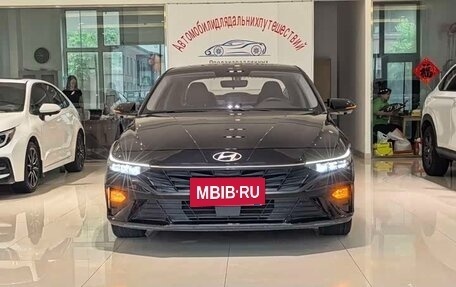 Hyundai Elantra, 2023 год, 1 380 000 рублей, 2 фотография