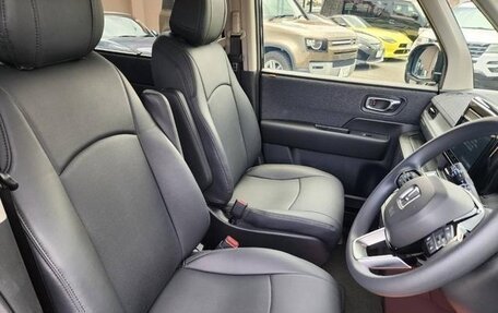 Honda Stepwgn, 2023 год, 2 380 000 рублей, 13 фотография