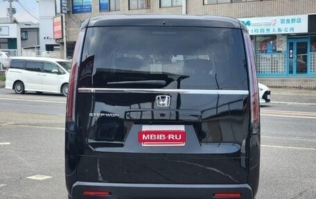 Honda Stepwgn, 2023 год, 2 380 000 рублей, 7 фотография