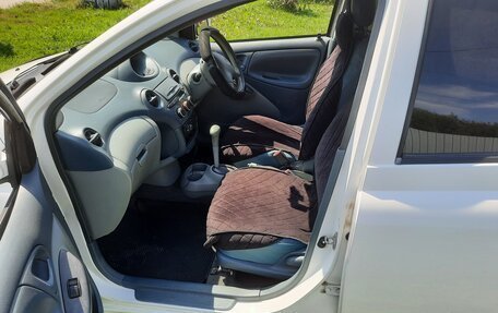 Toyota Vitz, 1999 год, 360 000 рублей, 6 фотография