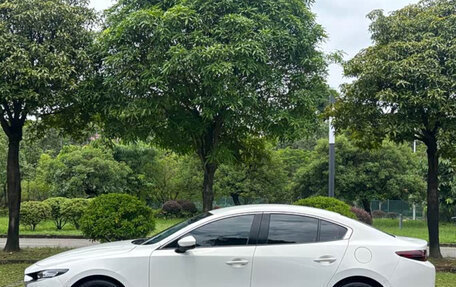 Mazda 3, 2022 год, 1 550 000 рублей, 16 фотография