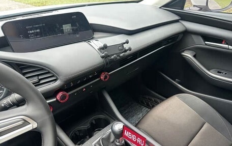 Mazda 3, 2022 год, 1 550 000 рублей, 9 фотография