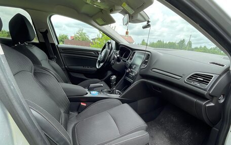Renault Megane IV, 2018 год, 1 265 000 рублей, 12 фотография